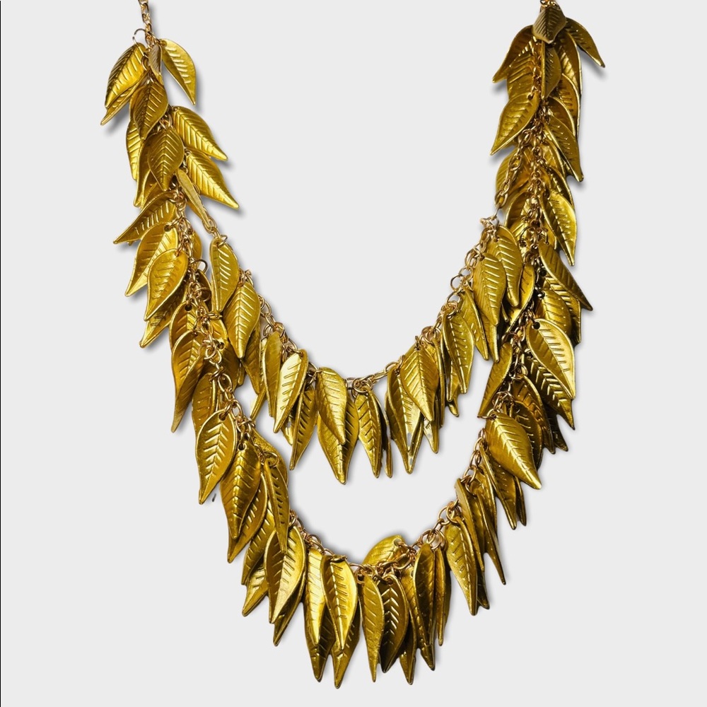 NWT Fashion Necklace